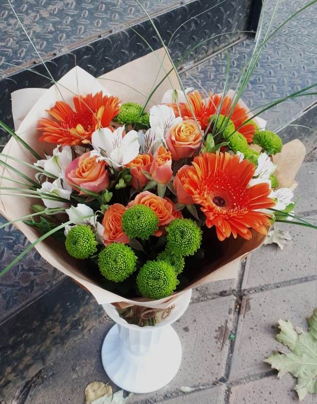 Букет цветов из: Герберы, Хризантемы, Альстромерии и Розы в Верхнекундрюческой