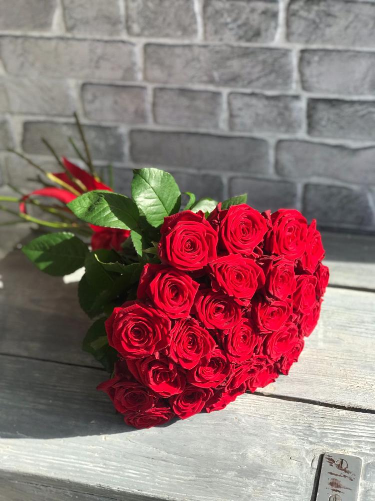 Букет Красные розы Фридом в Верхнекундрюческой