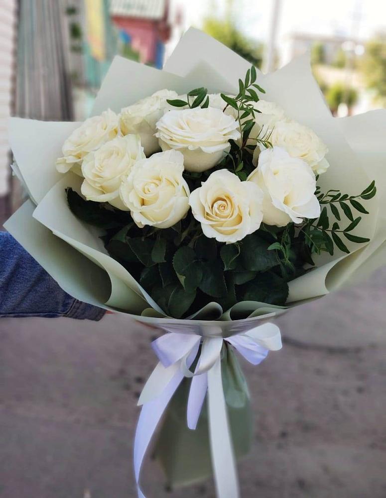 Букет Белые розы Проуд в Верхнекундрюческой