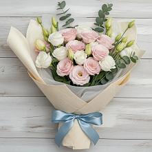 Букет цветов из:  Лизиантусы в Верхнекундрюческой
