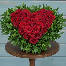 Цветочная композиция из Розы в виде сердца #REPLACE_PRED# Верхнекундрюческой