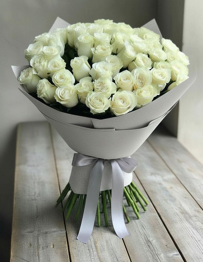 Букет 35 Белых роз в Верхнекундрюческой