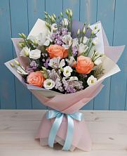 Букет цветов из:  Лизиантусы, Розы, Альстромерии и Гипсофила в Верхнекундрюческой