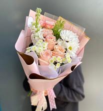 Букет цветов из:  Хризантемы и Розы в Верхнекундрюческой