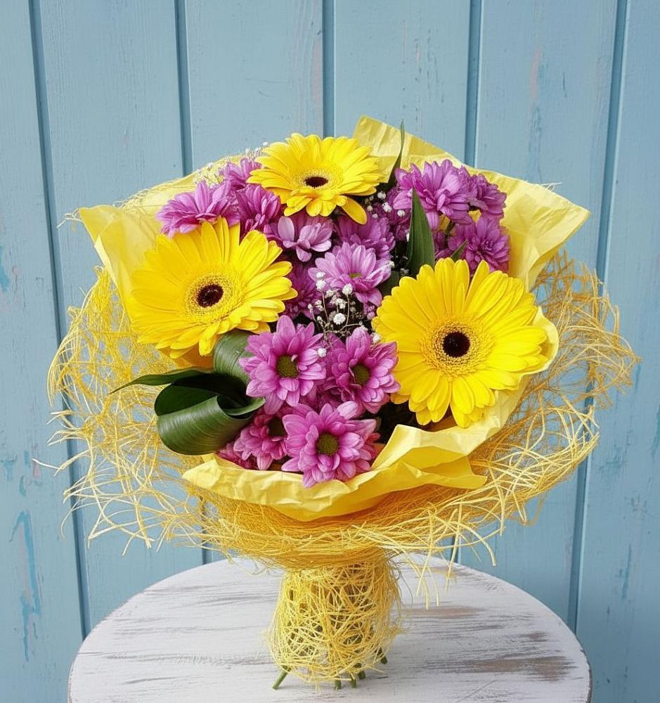 Букет цветов из: Хризантемы и Герберы в Верхнекундрюческой