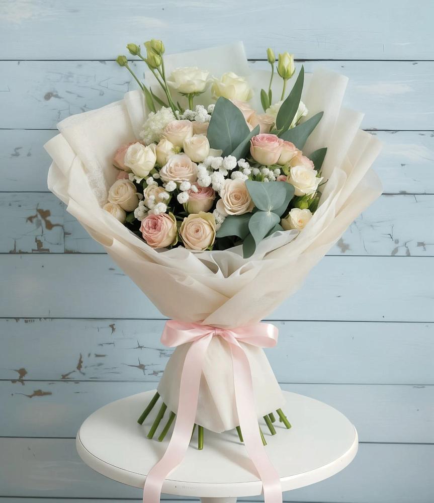 Букет цветов из: Розы и Лизиантусы в Верхнекундрюческой