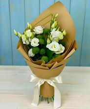 Букет цветов из:  Хризантемы и Лизиантусы в Верхнекундрюческой