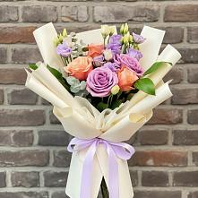 Букет цветов из:  Лизиантусы и Розы в Верхнекундрюческой