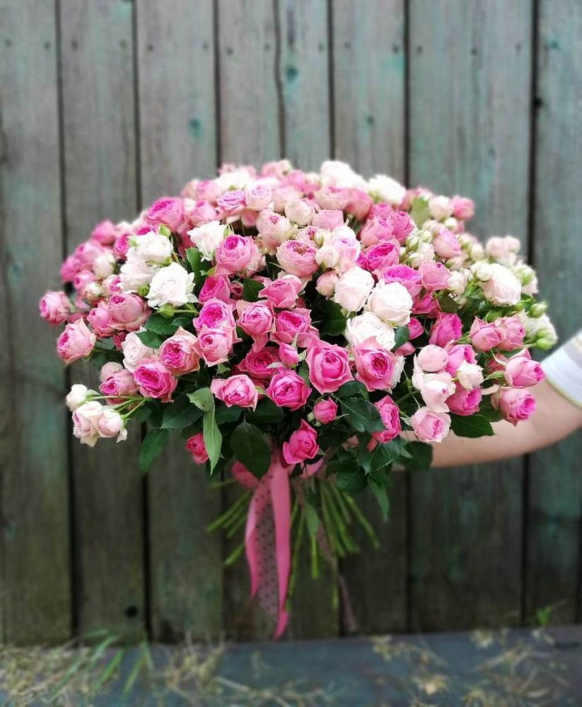 Букет Розовые кустовые розы Натали и Лав Лидия в Верхнекундрюческой