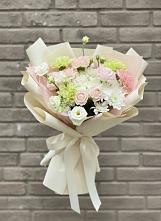 Букет цветов из:  Гвоздики, Розы, Лизиантусы и Хризантемы #REPLACE_PRED# Верхнекундрюческой