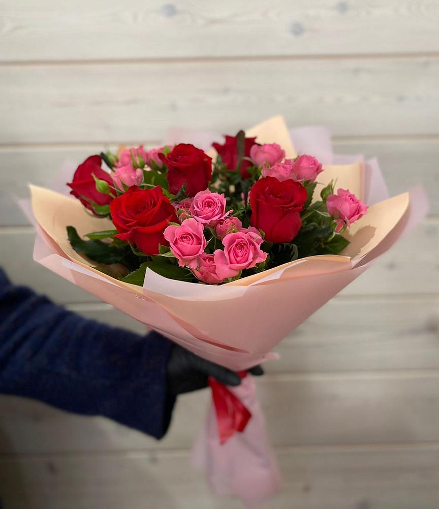 Букет цветов из: Розы в Верхнекундрюческой