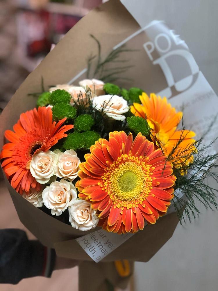 Букет цветов из: Герберы, Хризантемы и Розы в Верхнекундрюческой