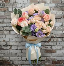 Букет цветов из:  Розы, Лизиантусы и Гвоздики #REPLACE_PRED# Верхнекундрюческой