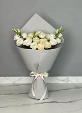 Букет цветов из:  Розы и Лизиантусы в Верхнекундрюческой